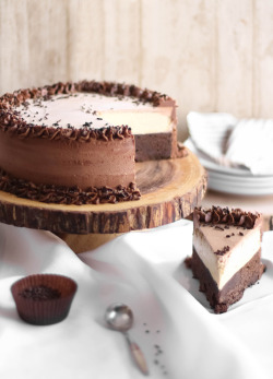 chocolateguru:  Double Chocolate Stout Mousse Cake  my body would hate me&hellip;but omg i want