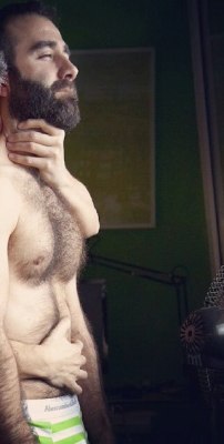 furrypty:  A blog to indulge your senses with the beauty of the male shapes.The blog – http://furrypty.tumblr.com/ The archive – http://furrypty.tumblr.com/archive