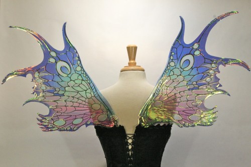 daddysjandbabyem:  whimsy-cat:  Fairy wings by Fancy Fairy. ( Etsy / Deviantart )  💜💗💛💚💙