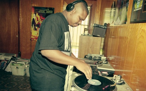 photoarchive:  Ben DeSoto, DJ Screw in his home studio, 1955