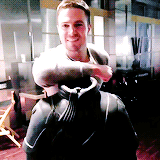 amelliwood:  Stephen Amell + Vine Videos 