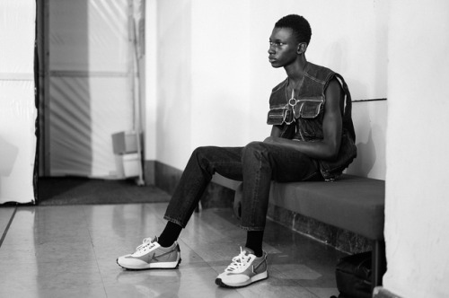 @off____white SS19  backstage by @alexandrefaraci  All images on www.boycott-magazine.com #ParisFash