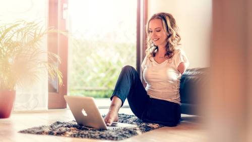 amp-lifes: denise marko, a beautiful girl with no arms and one leg