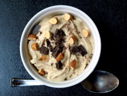 smilestones:  4 Ingredient Vegan Almond Chunky Monkey Ice Cream   Ingredients 3 frozen bananas, cut into chunks 3 tablespoons almond butter, or any nut butter of choice almonds, cut in half dark chocolate, either in chips or bars broken into pieces*