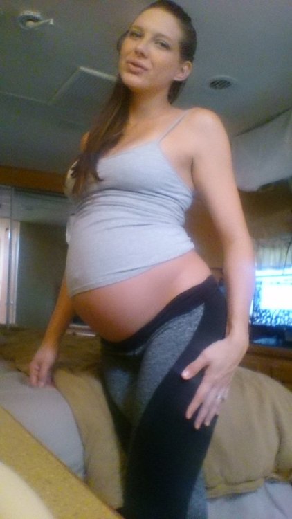 XXX preg56i 166332318487 photo