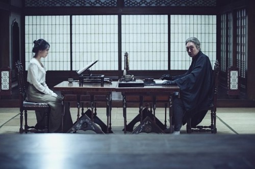 entertainingtheidea:New set of stills from Park Chan-wook’s The Handmaiden(Agasshi), set to debut in