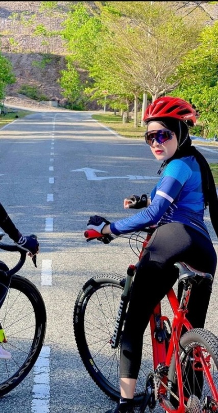 Perghhh kalau dapat jubo mcm si laila awek ganu ni... - Tumbex