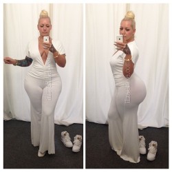 elkestallion:  #tbt tryin on this gorgeous jumpsuit custom made for me by @philthyragz …haven’t worn it out yet… Soon… @reebokclassics curtesy of @eburnsprepjerks #elke #style #iloveElke #philthyRagz #bombshell #curves #booty #thick #thighs #cokeBottle