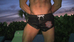 romy7:  Alan Valdez Hotness aside, will you look at that sky! 