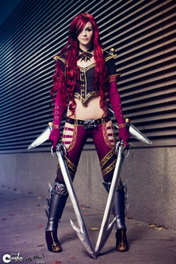 cosplayblog:  Katarina (High Command skin) from League of Legends  Cosplayer: Spicy-SeasoningPhotographer: silenceral  