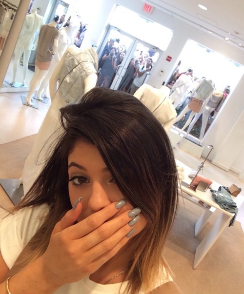 andlastgoodbyes:jenner-news:Kylizzlejennizle:” normal shopping Day”I actually thought it was all nor