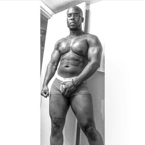 tastyblkman2:  Eric Crawley. 