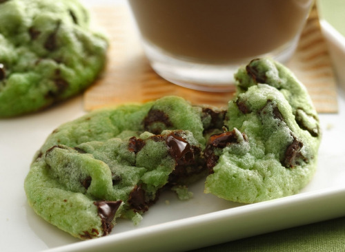 vintagefoods:  Mint Chocolate Chip Cookies Recipe (by Betty Crocker Recipes) 