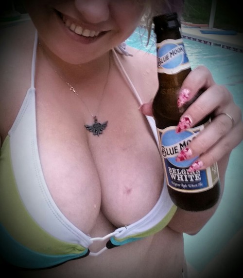 thenerdydutchess:  House sitting with Chance, xoxo
