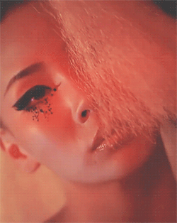 sixthsehunse:  cl for w korea 