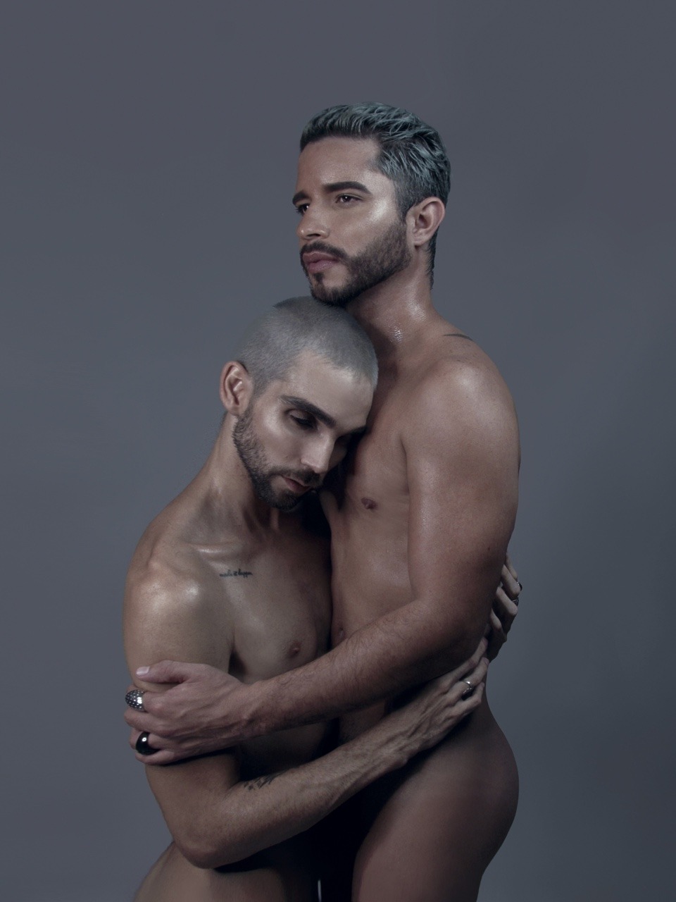 francisramosgonz:  Wet &amp; White !! 
