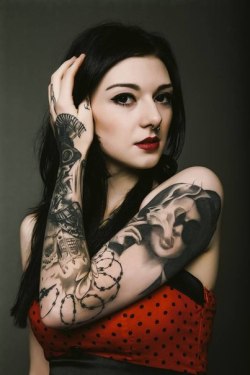 tattoo18plus:  Kayleigh Peach