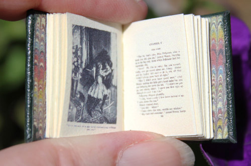 leafprinterbooks:  Miniaturized edition of the children’s classic Pollyanna. www.etsy.