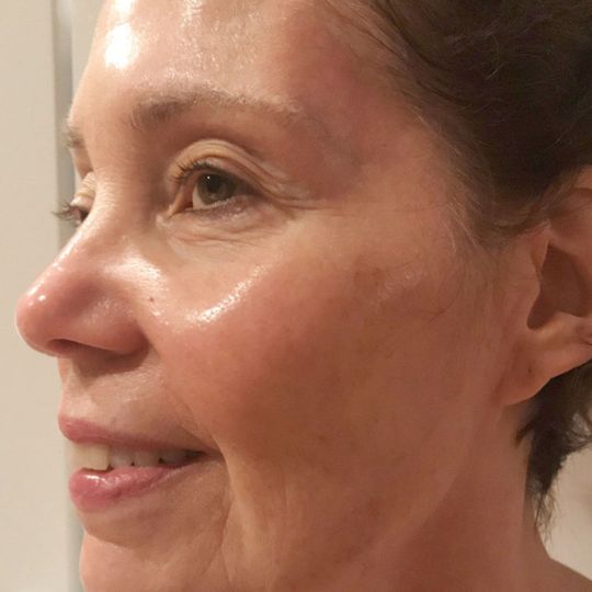 People Don’t Believe My Mom Is 71—Here Are 8 Anti-Ageing Serums She Uses