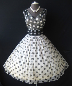 theantidote:  1950’s Polka Dot Chiffon