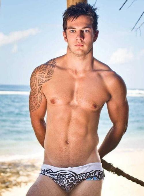 1of2dads:  banging-the-boy:https://banging-the-boy.tumblr.com/archive   Thousands of pics just for you and your dick, follow Daddy 1 if you want to cum.   