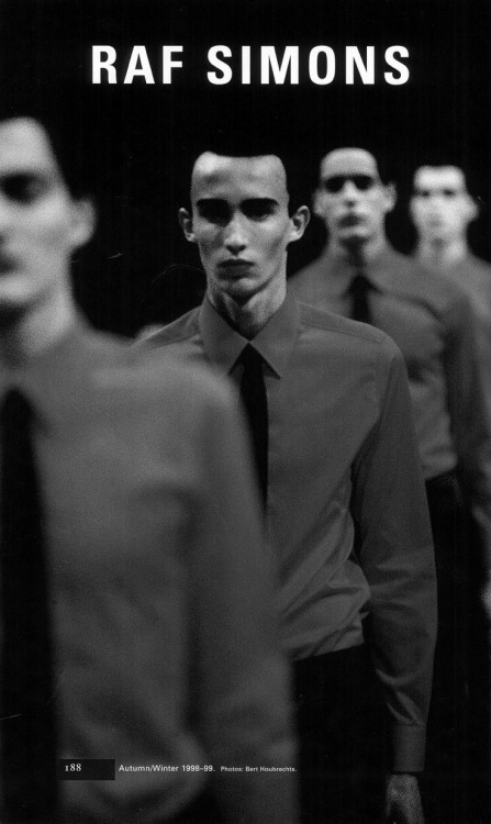 fanexus:  Fanexus: _____Raf SImons Autumn/Winter 98-99,B&W. 