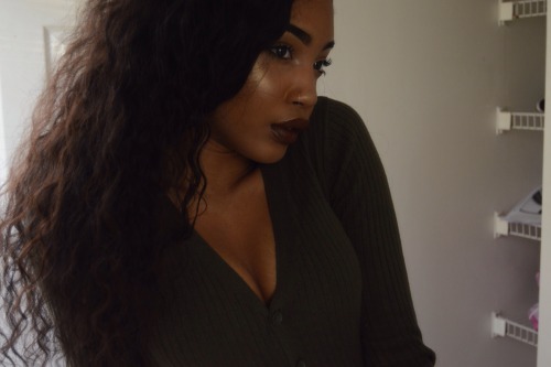 melaninhoe: kinda feel like im getting good at this self photography shit