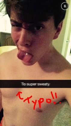 mickeyjperez:  thatsthat24:  male-celebs-naked:  Thomas Sanders- Viner   I was told