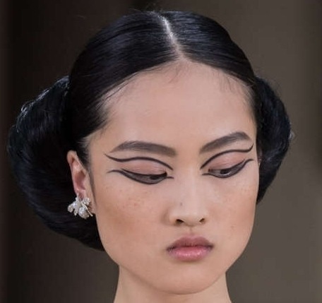madeofwhitebone:makeup for 2020