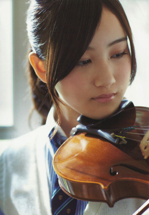 akb48wallpapers:  Minami Hoshino