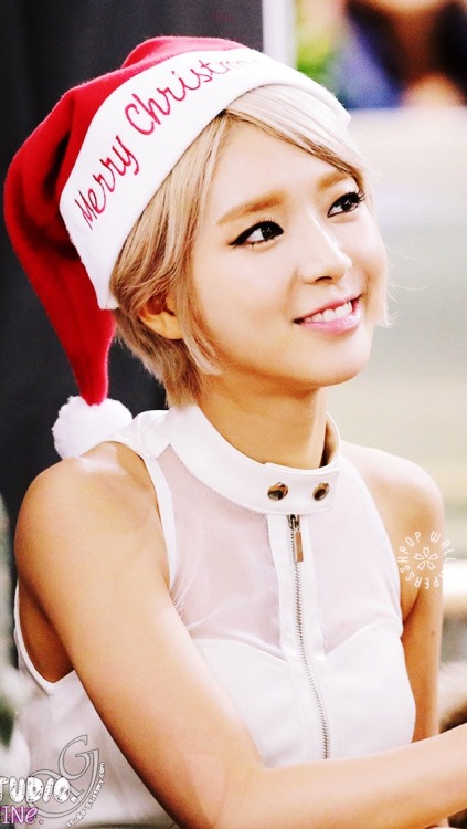 AOA - Choareblog if you save/use please!!  open them to get a full hd lockscreen  do NOT r