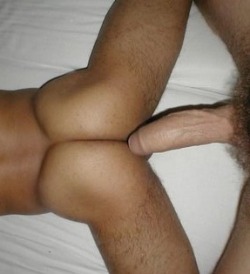 bareback33:  bbincumming2:  bareback33:  Byte the pillow. I’m going in dry!  http://bbincumming2.tumblr.com/tagged/cock   Feel free to RE-BLOG  🔻The best selection of bb videos and moreBareback33.tumblr.com