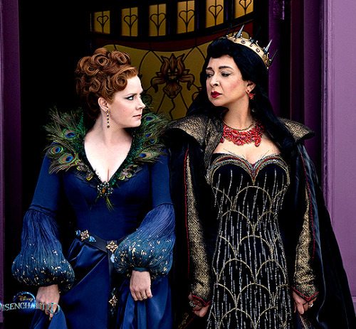 First Look at Amy Adams and Maya Rudolph in Disney’s Disenchanted.