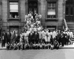 historicaltimes:  57 jazz musicians in Harlem,