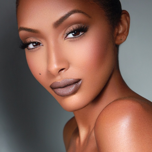 kaylahraquel:  flyandfamousblackgirls: Guyanese model Olayinka Noel  I WANNA CRY 