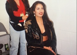 vintagewoc: Selena Quintanilla (1990’s)