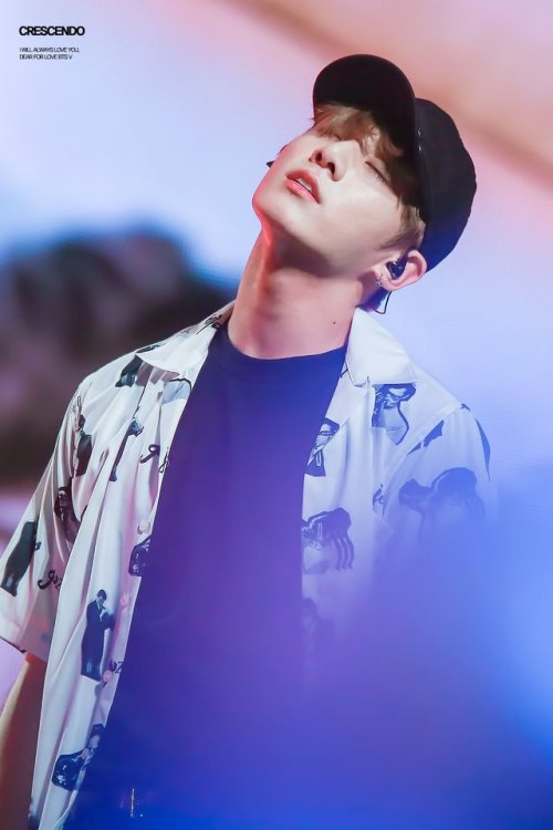 bangtan: © CRESCENDO | Do not edit.