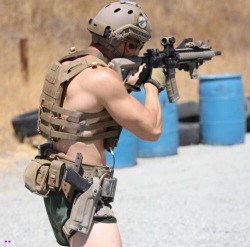 militarymencollection:  Military Men