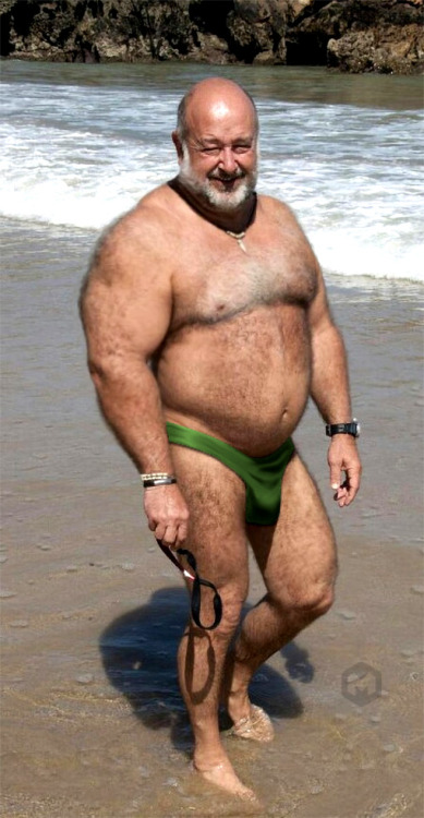 iloveyougrandpa: mybigbears: #mybigbears #beachbear #massive #daddy #musclebear Fuck