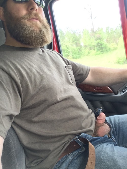 thickdickexhibitionist:  TDE