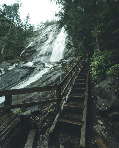 gravewillows:Brida Veil Falls // Jay Snipez