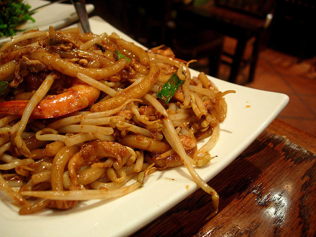everybody-loves-to-eat:  Noodles @ Penang - 41 Elizabeth St by wEnDaLicious on Flickr.