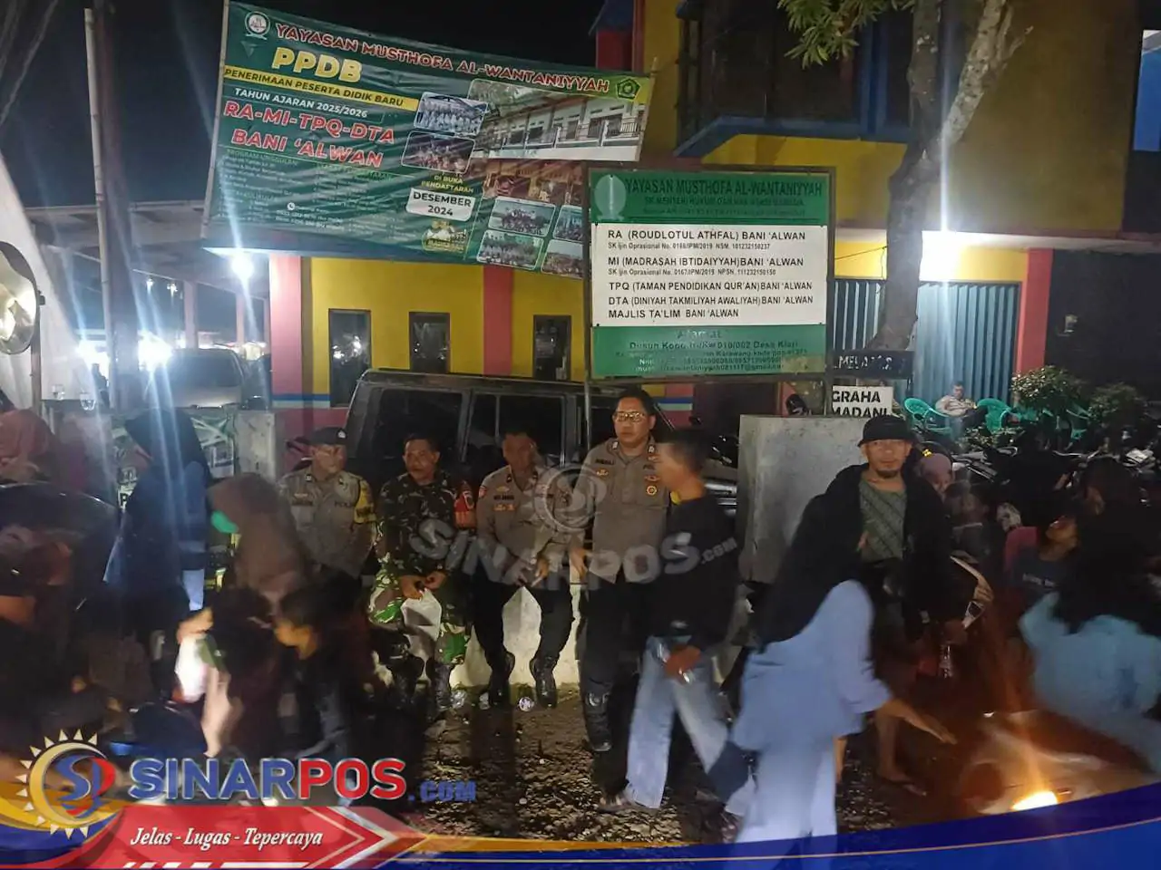 Kapolsek Klari Pimpin Pengamanan Kegiatan Abdi Nagri Nganjang yang Dihadiri Gubernur Jabar