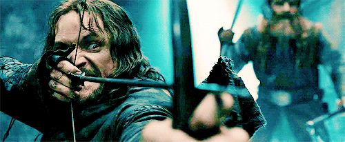 miraclemilemind:carry-on-my-otp:thorinobsessed:[aragorn intensifies]that time aragorn’s facegame outshined legolas’s  I feel u Viggo 