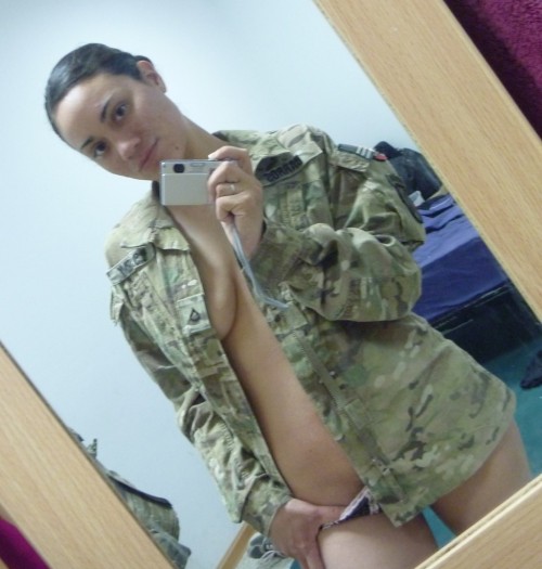 mymarinemindpart4:  Lots of military babes adult photos