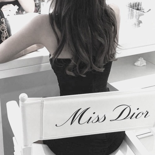 dior girl forever ˚୨୧⋆｡⁺ ⋆ ࣪. 