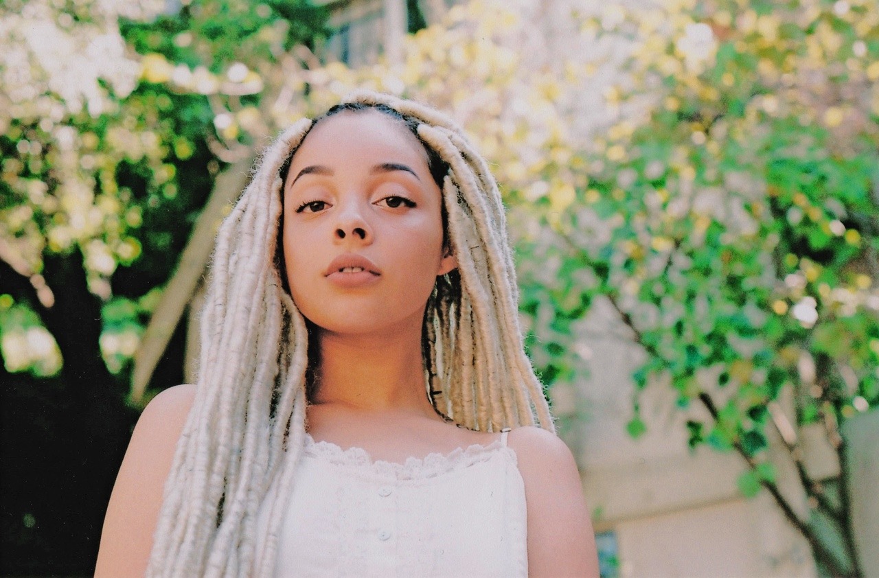 lickmyeyeballsss:  Teisha #35mm  Shot by, Andrew Quesada