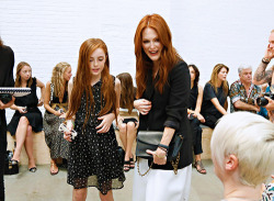  Julianne Moore and her daughter at NYFW,