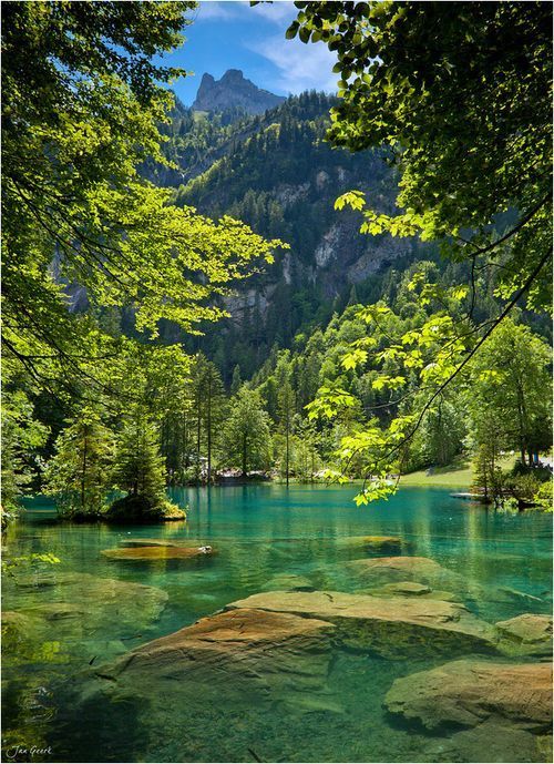 bonitavista:  Kandersteg, Switzerland photo via devon 