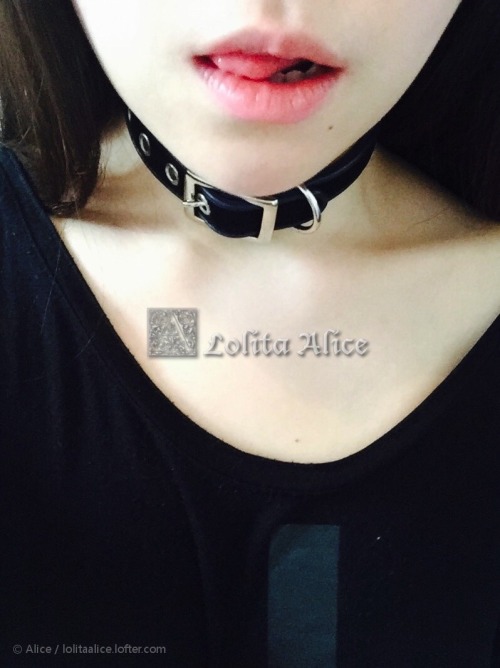 lolitaalice - Do you guys like this collar?This reminds me, to...